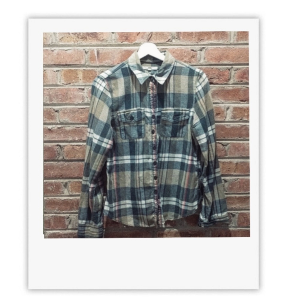 Ruehl. plaid shirt.